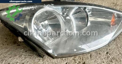 Ford Focus Sağ Ön Far çıkma parça