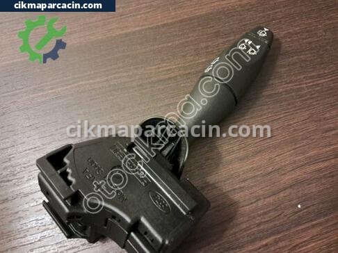 Ford Focus Sinyal Kolu çıkma parça