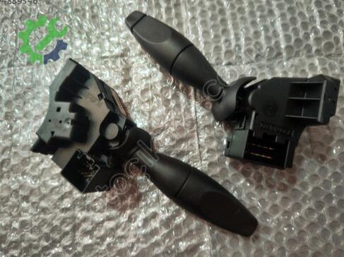 Ford Focus Silecek Kolu çıkma parça
