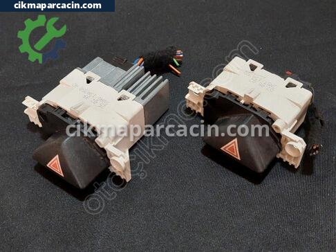 Ford Focus Flaşör Düğmesi çıkma parça