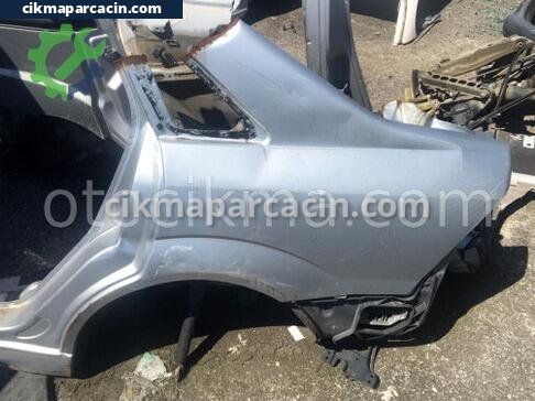 Ford Focus Sol Arka Çamurluk çıkma parça