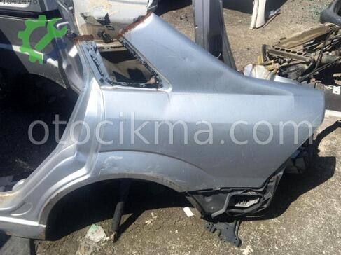Ford Focus Sol Arka Çamurluk çıkma parça