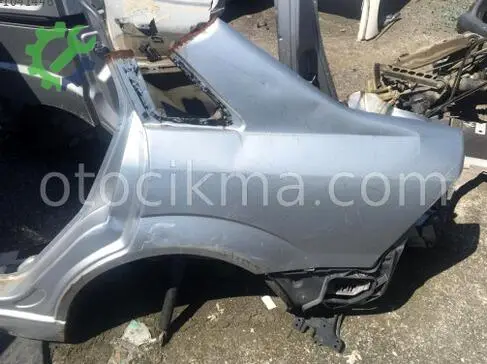 Ford Focus Sol Arka Çamurluk çıkma parça