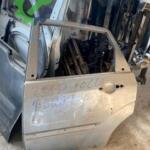Ford Focus 1 sol arka kapı çıkma