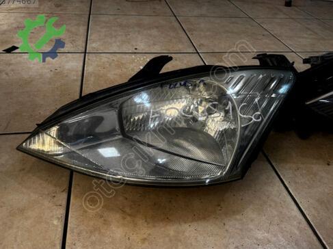 Ford Focus Sol Ön Far çıkma parça