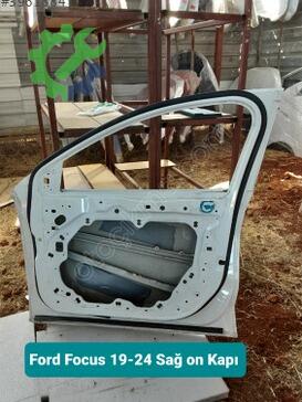 Ford Focus Sağ Ön Kapı 19-24 çıkma parça