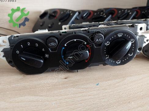 Ford Focus Klima Kontrol Paneli çıkma parça