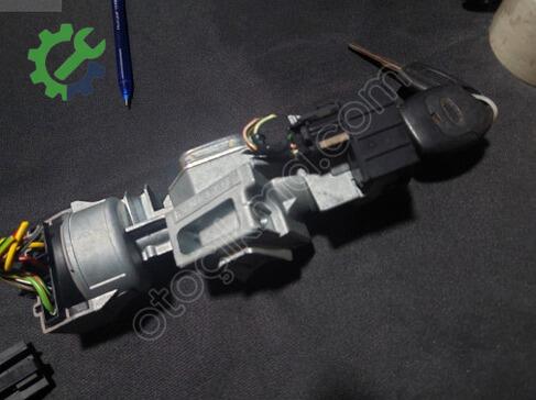 Ford Focus Kontak (Marş) çıkma parça