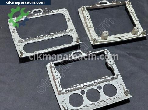 Ford Focus Teyp çıkma parça