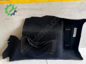 FORD FOCUS 2 BAGAJ SAĞ YAN TABAN HALISI