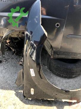 Ford Focus Sağ Ön Çamurluk çıkma parça