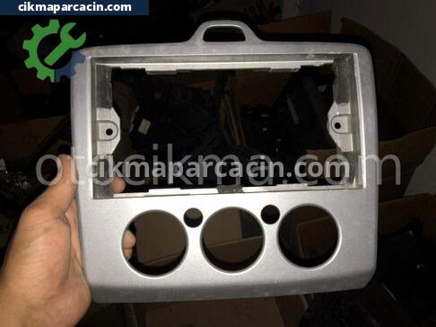 Ford Focus Teyp Çerçevesi çıkma parça
