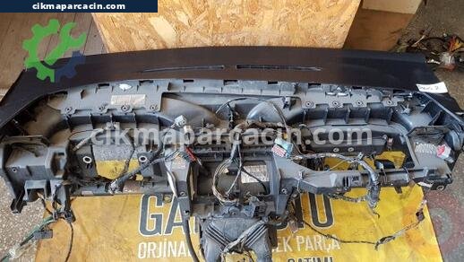 Ford Focus Torpido çıkma parça