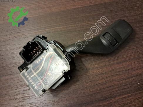 Ford Focus Sinyal Kolu 17D940 çıkma parça