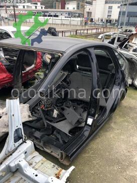 Ford Focus Tavan çıkma parça