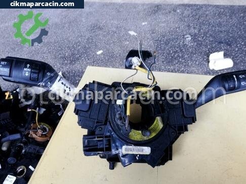 Ford Focus Silecek Kolu çıkma parça