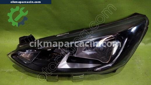 Ford Focus LED Far çıkma parça