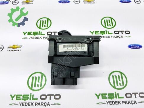 Ford Focus Far Anahtarı 7M5T13A024LA çıkma parça