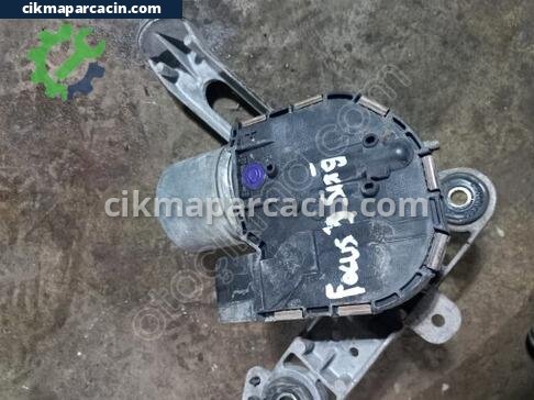 Ford Focus Silecek Motoru çıkma parça