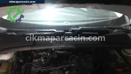 Ford Focus Silecek Kolu çıkma parça