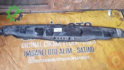 Ford Focus Ön Cam Izgarası çıkma parça