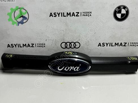 Ford Focus Ön Panjur çıkma parça