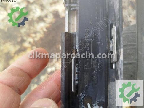 Ford Focus Ön Panjur çıkma parça