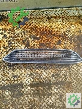 Ford Focus Ön Panjur çıkma parça