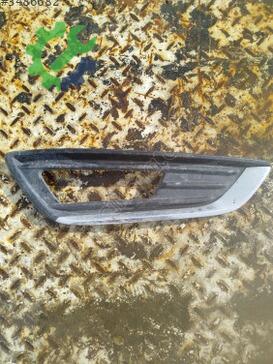 Ford Focus Sis Farı Çerçevesi çıkma parça