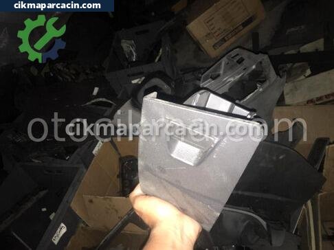 Ford Focus Torpido çıkma parça