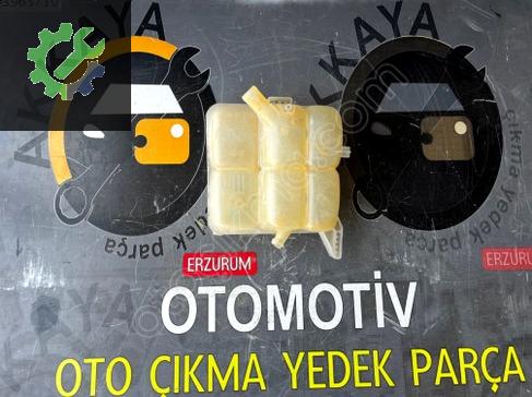 Ford Focus Yedek Su Deposu 8V618K218A çıkma parça