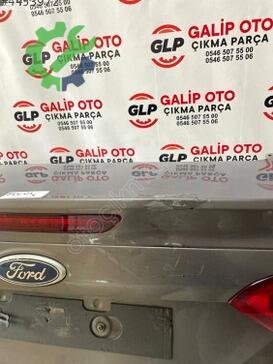 Ford Focus Bagaj Kapağı çıkma parça