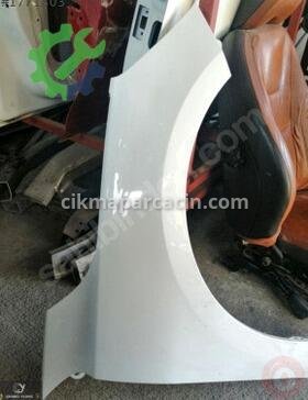 Ford Focus Sağ Ön Çamurluk çıkma parça