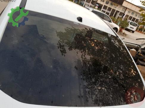 Ford Focus Arka Cam çıkma parça