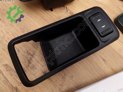 Ford C-Max Cam Düğme Çerçevesi 3M51-226A36 çıkma parça