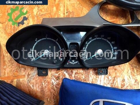 Ford Focus Gösterge çıkma parça