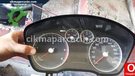 Ford Focus Gösterge Saati çıkma parça