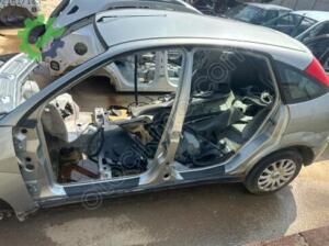 Ford Focus Tavan Sökme Çıkma (3. Adet)