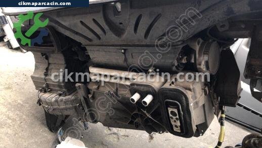 Ford Focus Kalorifer Kutusu çıkma parça