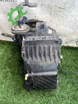 Ford Focus Kalorifer Kutusu çıkma parça