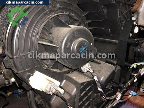 Ford Focus Kalorifer Motoru çıkma parça