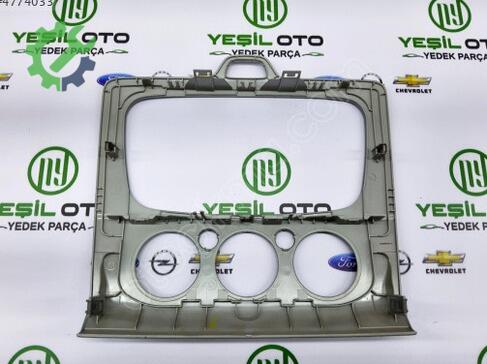 Ford Focus Klima Kontrol Paneli 7M5118522A çıkma parça