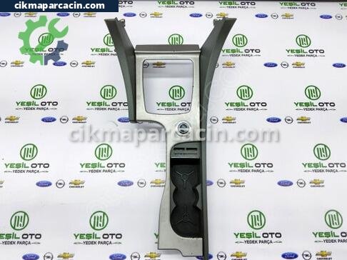 Ford Focus Orta Konsol çıkma parça