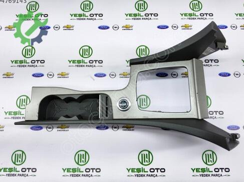 Ford Focus Orta Konsol 8M51A045M19 çıkma parça