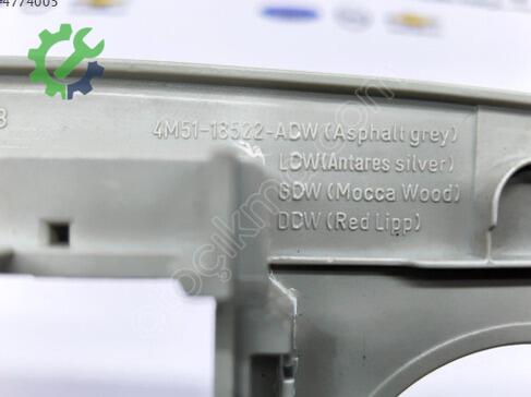 Ford Focus Konsol 4M5118522ADW çıkma parça