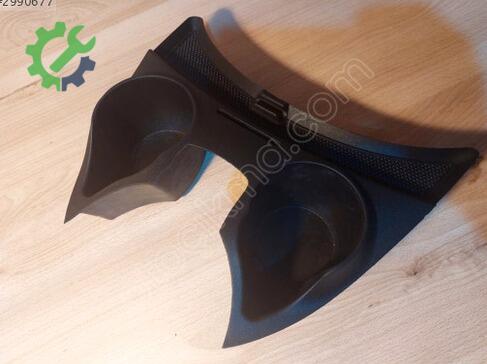 Ford Focus Bardaklık 2M51 çıkma parça
