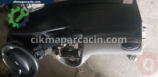 Ford Focus Torpido çıkma parça