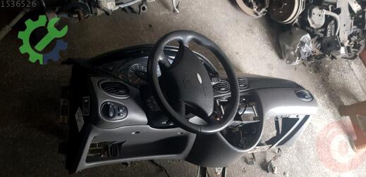Ford Focus Torpido çıkma parça