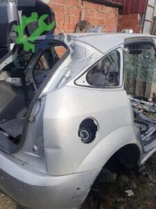 FORD FOCUS MK1 SAĞ ARKA ÇAMURLUK ORJİNAL ÇIKMA