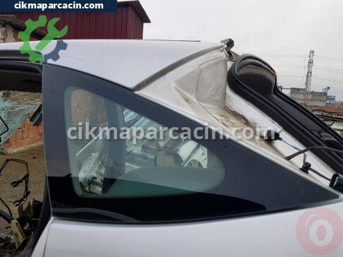 Ford Focus Sol Arka Kelebek Camı çıkma parça